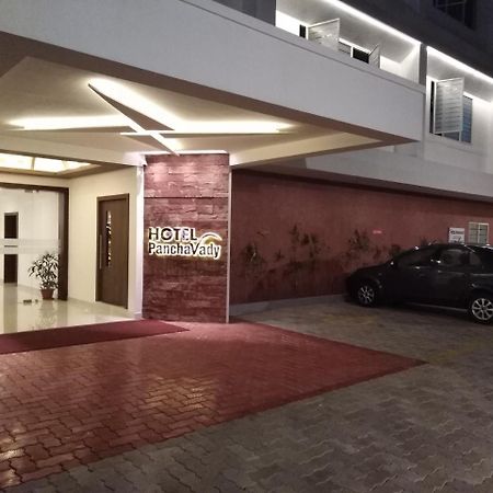 Hotel Panchavady Tiruvalla Exterior foto